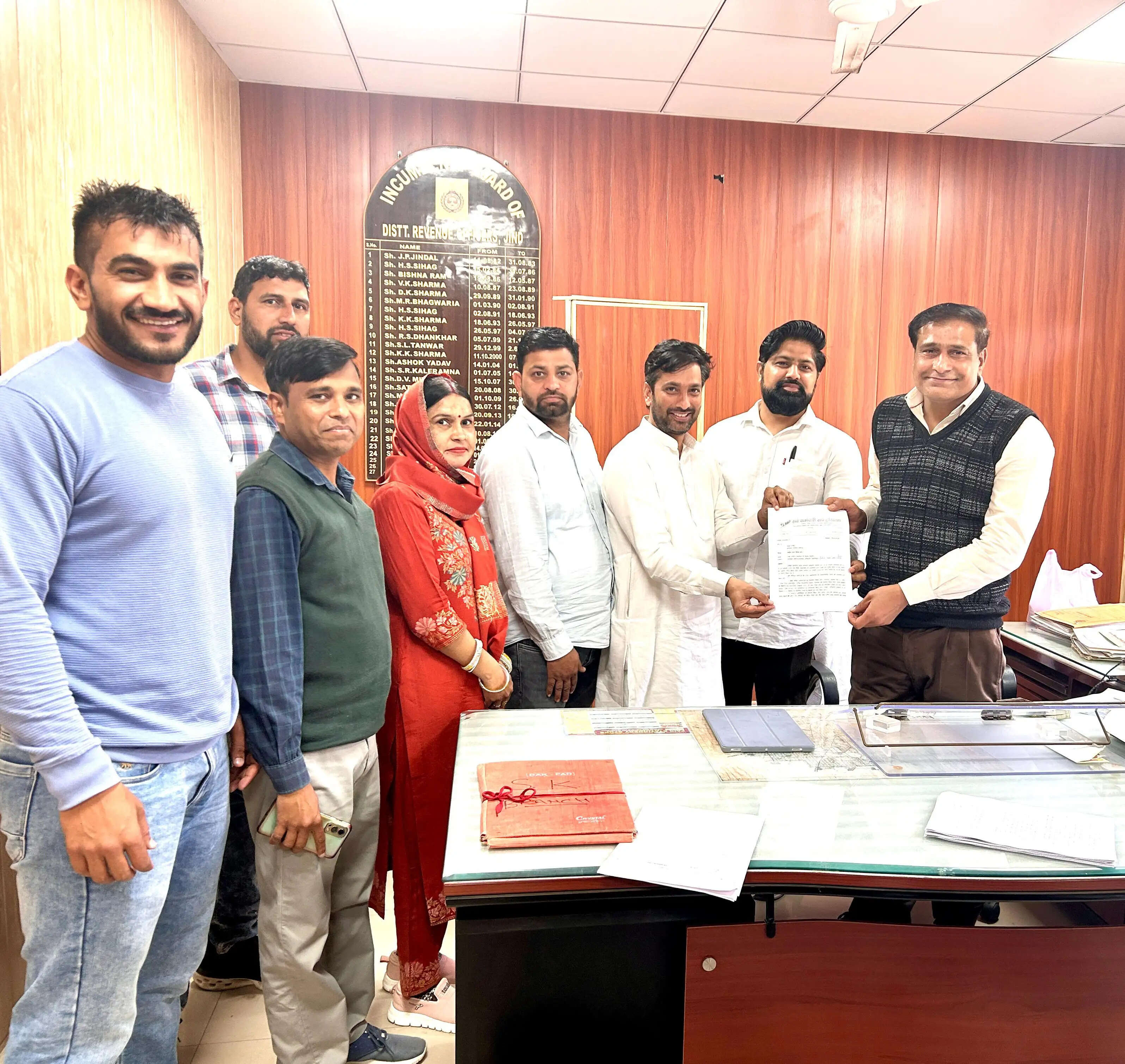 जींद : राष्ट्रीय मांग दिवस मनाते हुए कर्मियों ने लघु सचिवालय में प्रदर्शन किया