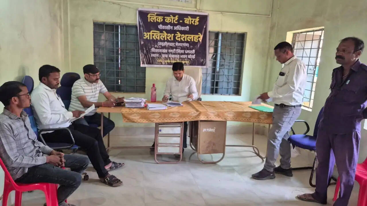 डुबान क्षेत्रों में न्याय सेवाएं शुरू, गांव में ही लिंक कोर्ट लग रहा