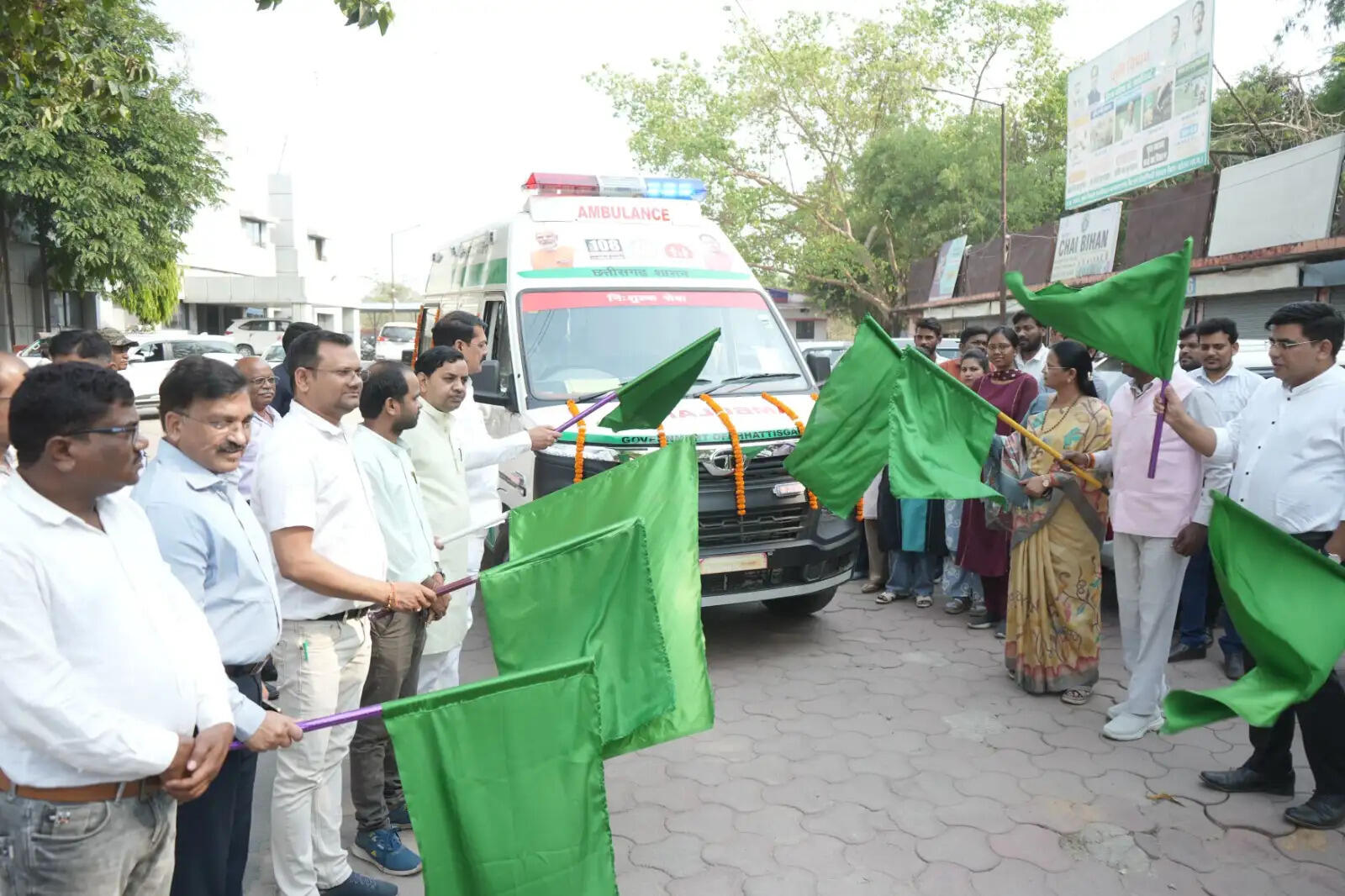 कोरबा में आपात स्वास्थ्य सेवाओं को मिली मजबूती, पांच नए संजीवनी एक्सप्रेस वाहन रवाना