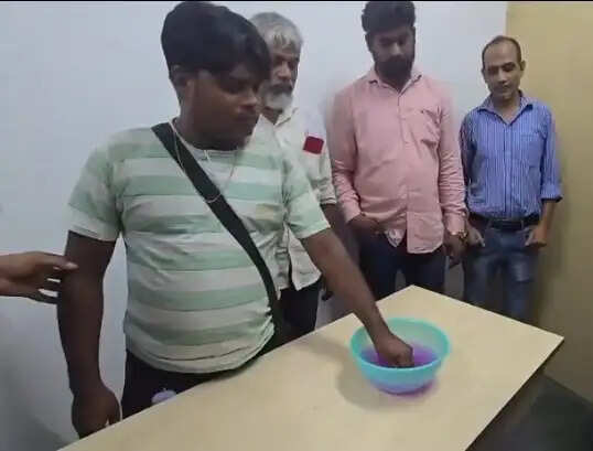 अवैध तरीके से हासिल रक्त बेचने का आरोप, एसीबी के हत्थे चढ़ा शाहबुद्दीन मल्लिक