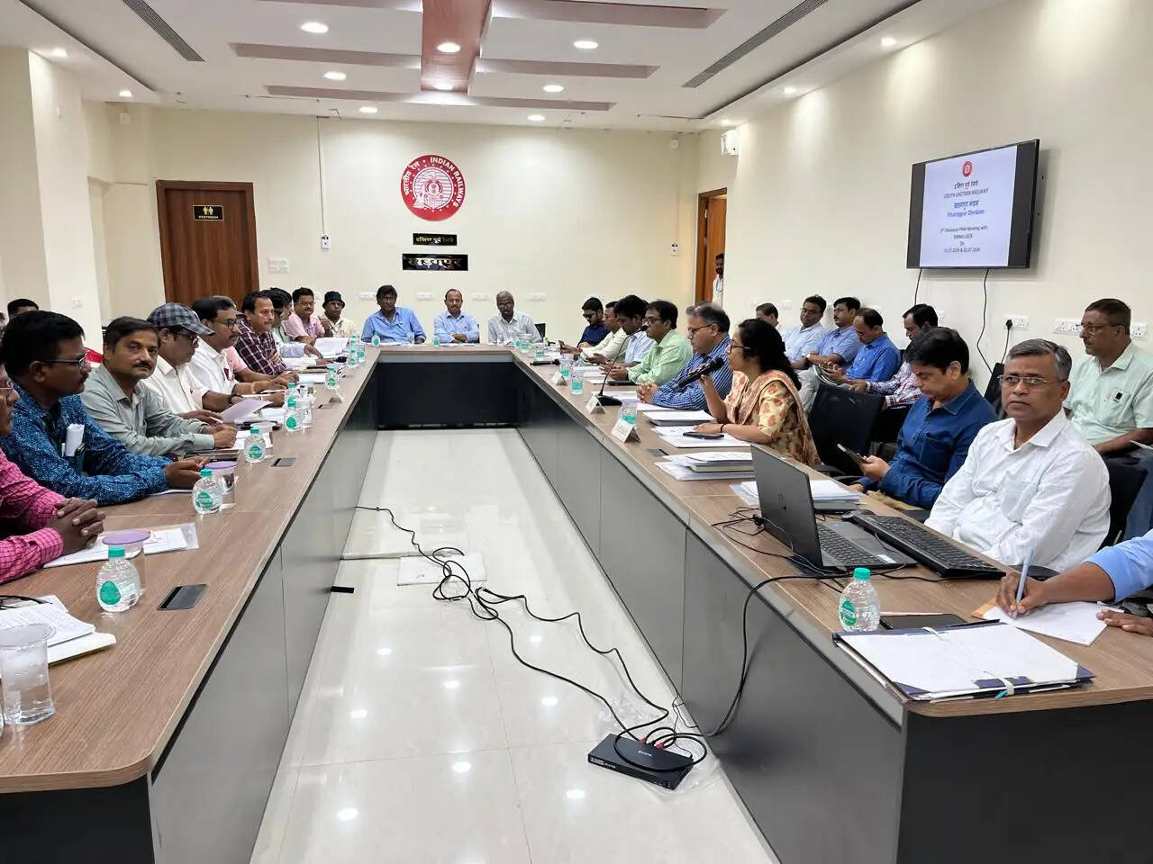 रेलवे प्रशासन और दक्षिण पूर्व रेलवे मेन्स यूनियन के बीच दूसरी पीएनएम बैठक खड़गपुर में शुरू