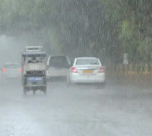 ओडिशा और पूर्वोत्तर समेत कई राज्यों में भारी बारिश की चेतावनी
