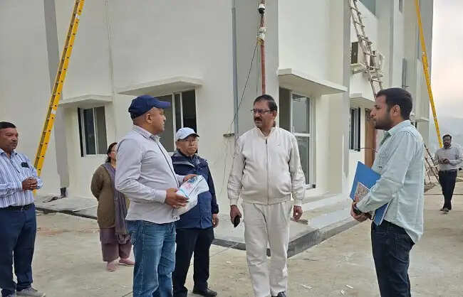 विद्युत उपभोक्ताओं की शिकायतों का तय समय में समाधान करें अधिकारी : पीसी ध्यानी