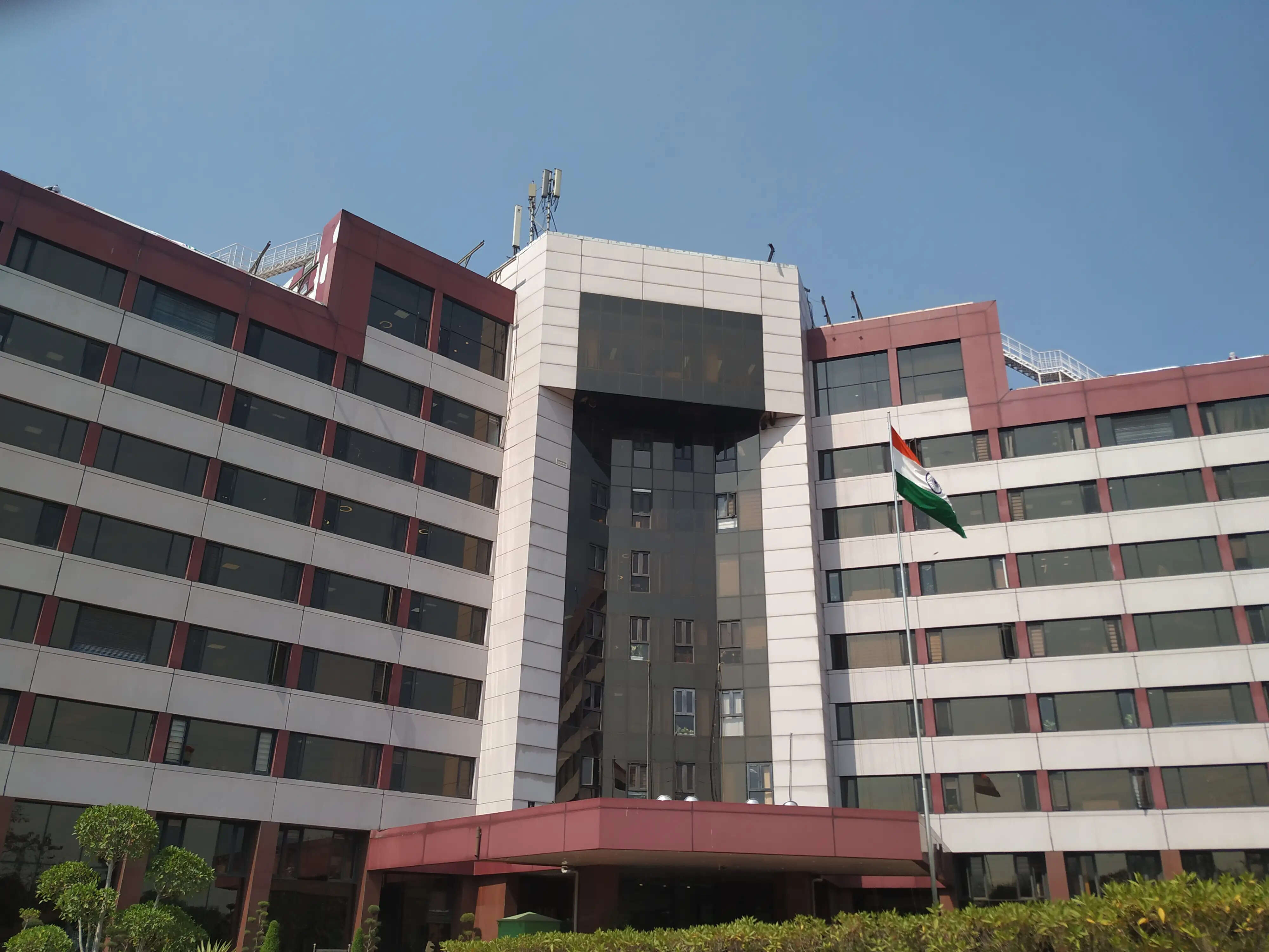 दिल्ली में एलपीजी, पेट्रोल, डीजल या पीएनजी की कोई कमी नहीं : दिल्ली सरकार