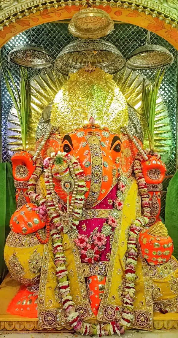 जयपुर में गणपति जन्मोत्सव की धूम, बाल स्वरूप से राजसी शृंगार तक हुए दुर्लभ दर्शन