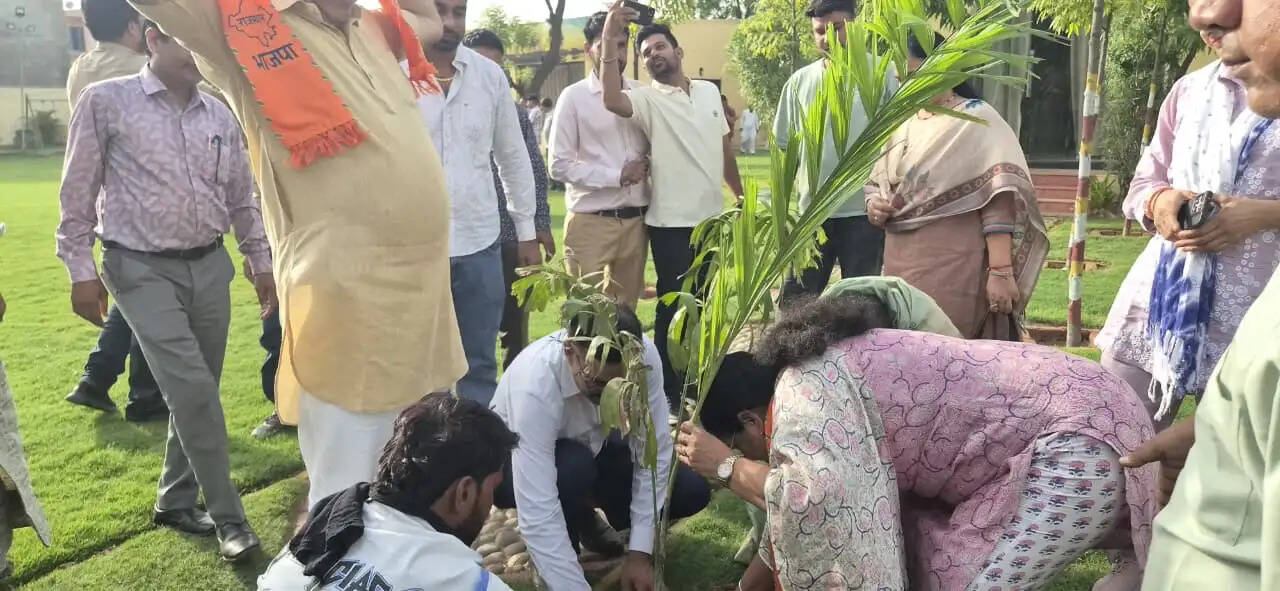 मोदी सरकार की उपलब्धियों के साथ सत्ता रिपीट के लिए भाजपा का मिशन ग्राउंड कनेक्ट शुरु