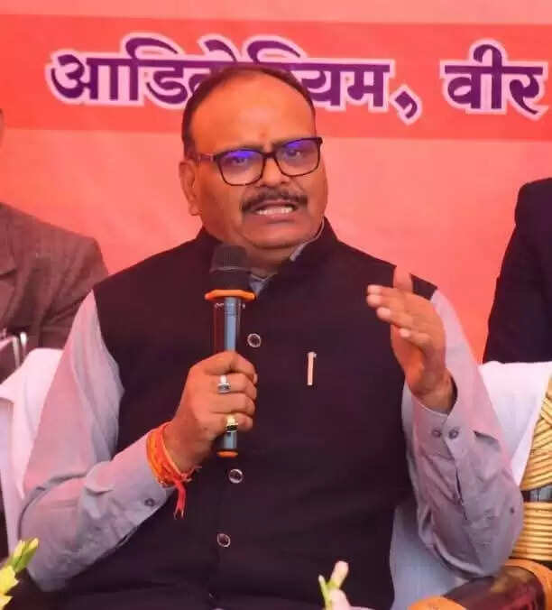 यूपी में अब नहीं गलेगी अखिलेश यादव की दाल : ब्रजेश पाठक