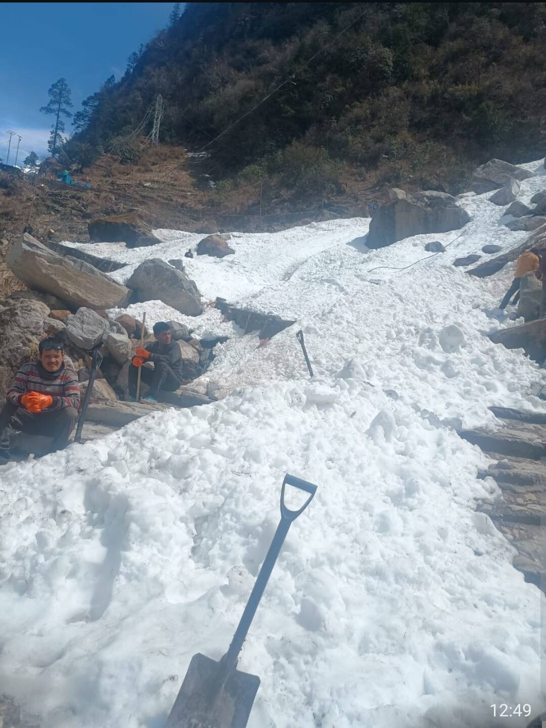 केदारनाथ यात्रा: तैयारियां तेज, बर्फ हटाने का कार्य युद्धस्तर जारी