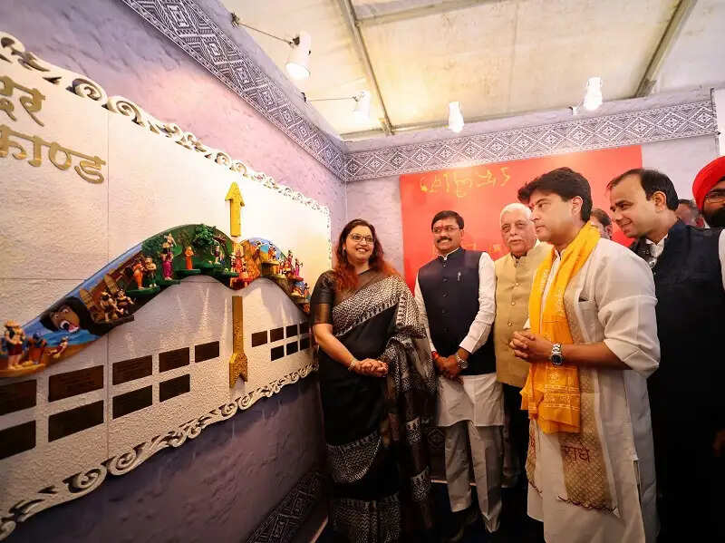 संस्कृति और पर्यटन की नई पहचान गढ़ रहा है ऐतिहासिक नगर चंदेरी : ज्योतिरादित्य सिंधिया