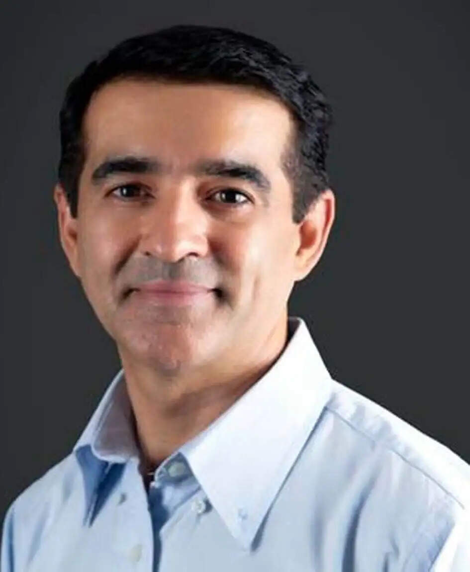 हिसार : कुलपति नरसी राम कर रहे समस्त समाज की भावनाओं का अपमान : गौरव सिंह