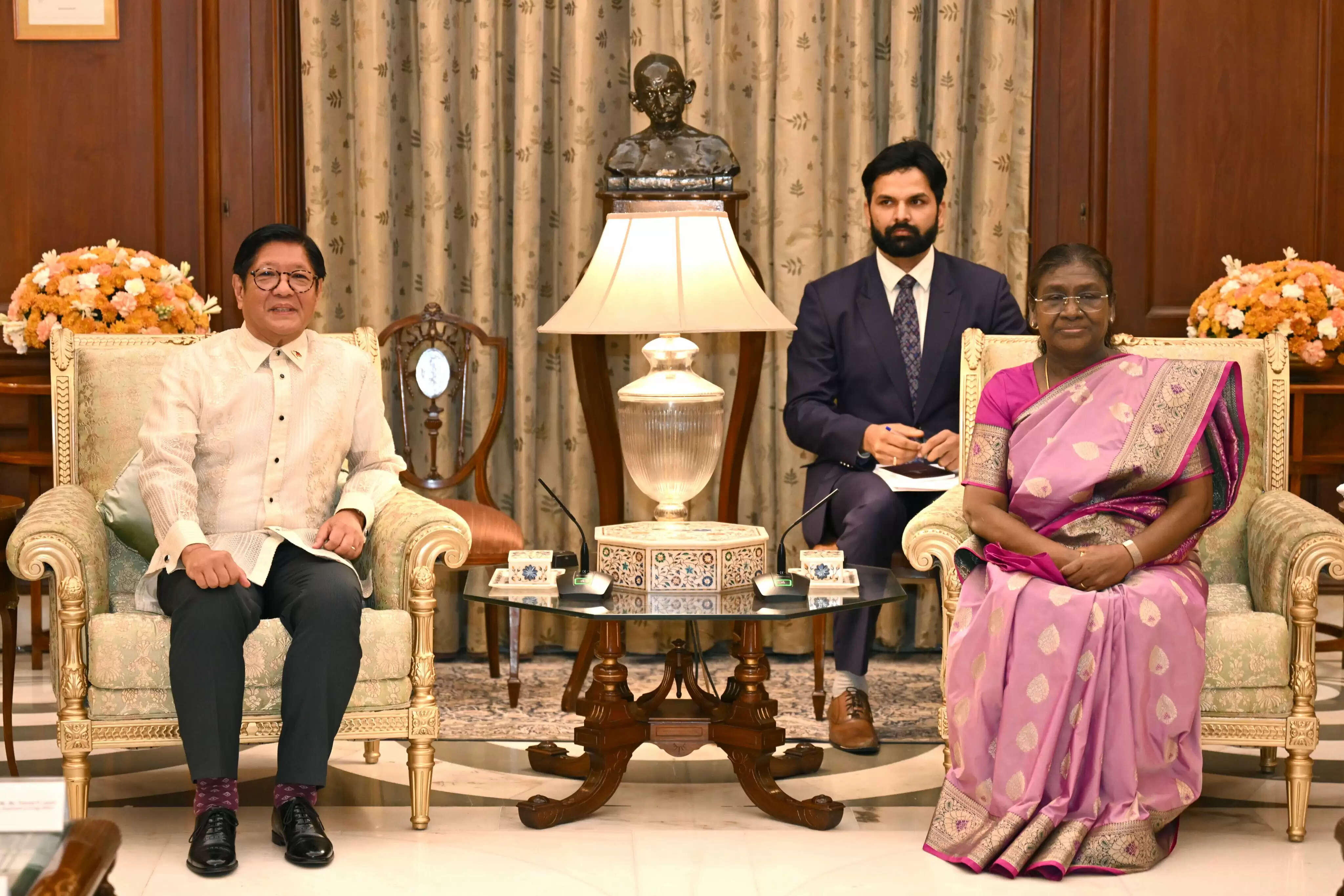 भारत-फिलीपींस संबंधों को रणनीतिक साझेदारी के नए स्तर पर पहुंचाया गया: राष्ट्रपति मुर्मु