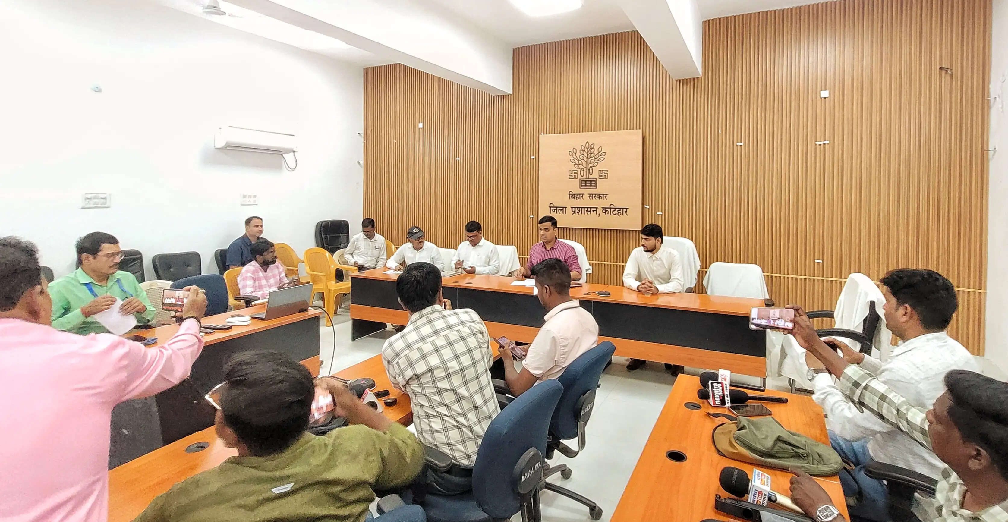 कटिहार में एलपीजी की कोई किल्लत नहीं, डीएम ने अफवाहों को किया खारिज