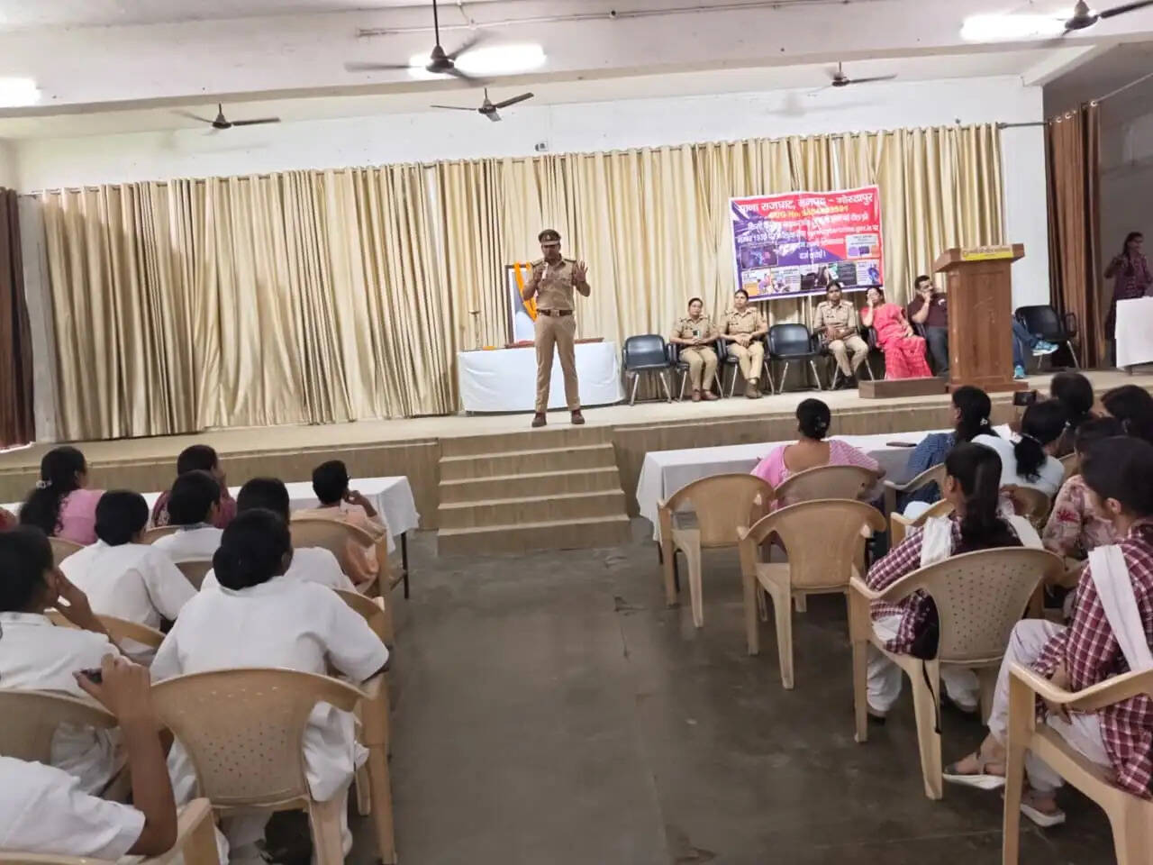 महिला शिक्षा और जनसेवा के प्रबल पक्षधर थे पंडित हरिशंकर तिवारी : आशुतोष मिश्र