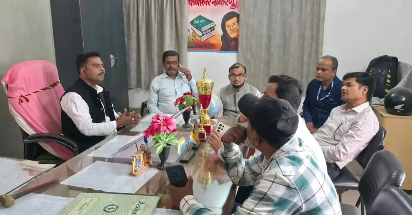 विधायक ने सिमराहा हाई स्कूल का किया निरीक्षण