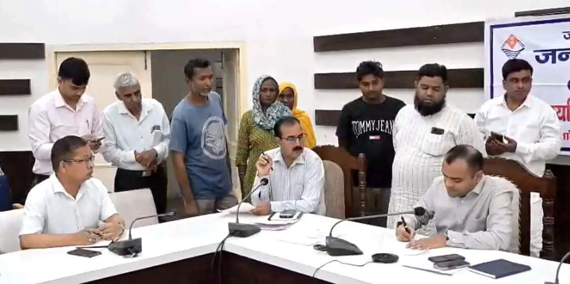 जनसुनवाई में 32 का मौके पर निस्तारण