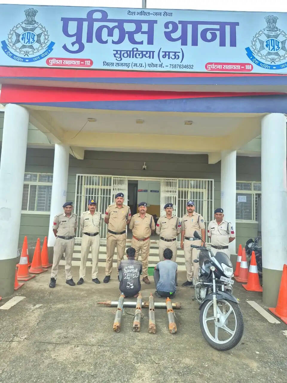 राजगढ़ में चोरी के दो मामलों का खुलासा, तीन आरोपित गिरफ्तार; पांच पानी की मोटर और बाइक बरामद