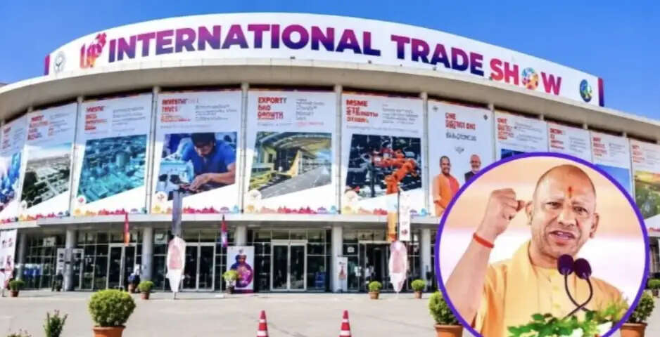इंटरनेशनल ट्रेड शो में जेन जी का अंदाज, नुक्कड़ नाटक से सामाजिक मुद्दों पर दे रहे संदेश