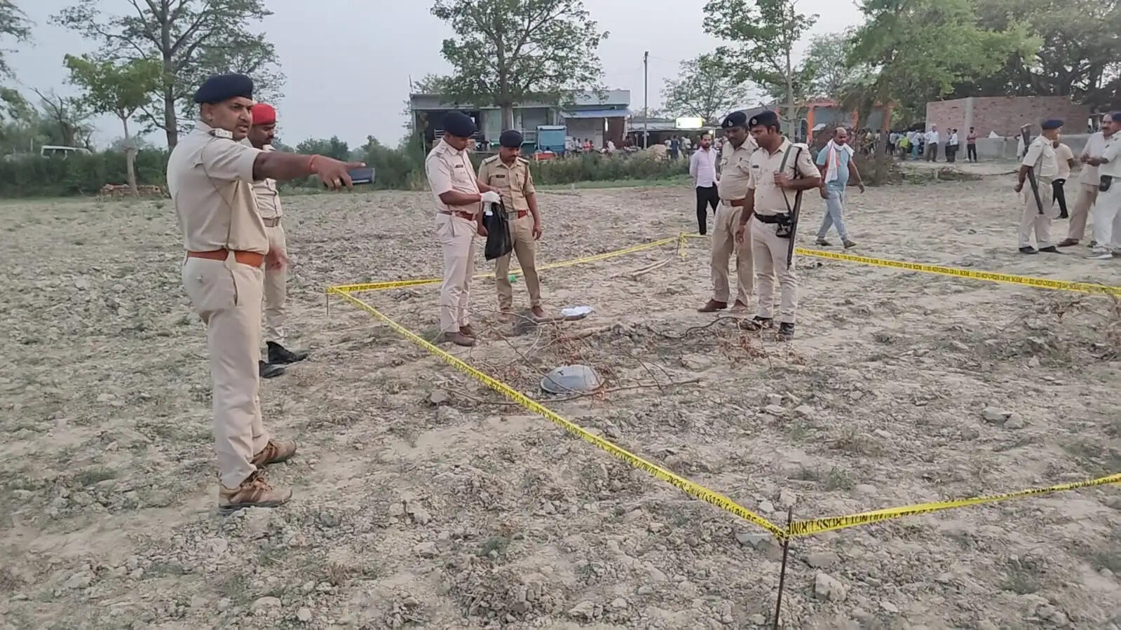 13 धुर जमीन के लिए खूनी खेल, दो पक्षों में ताबड़तोड़ हमला, दो की मौत