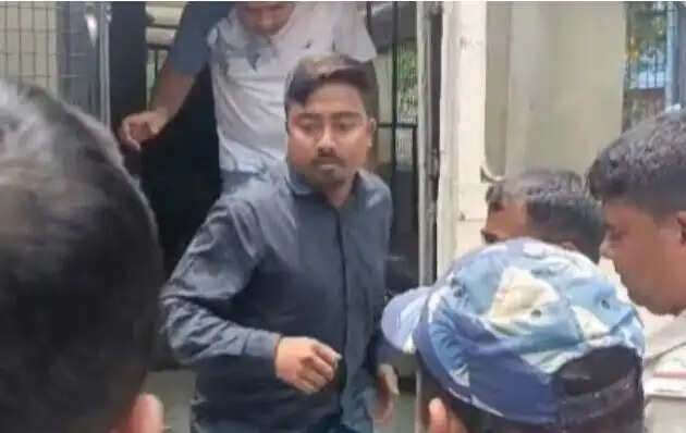 आपराधिक आरोप1 में&nbsp;जिला&nbsp;तृणमूल छात्र अध्यक्ष गिरफ्तार