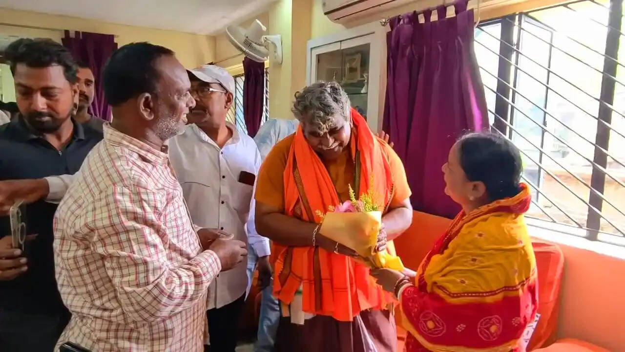 आसनसोल नगर निगम में बदलाव के संकेत, जितेंद्र तिवारी के बयान से तेज हुई सियासी चर्चा