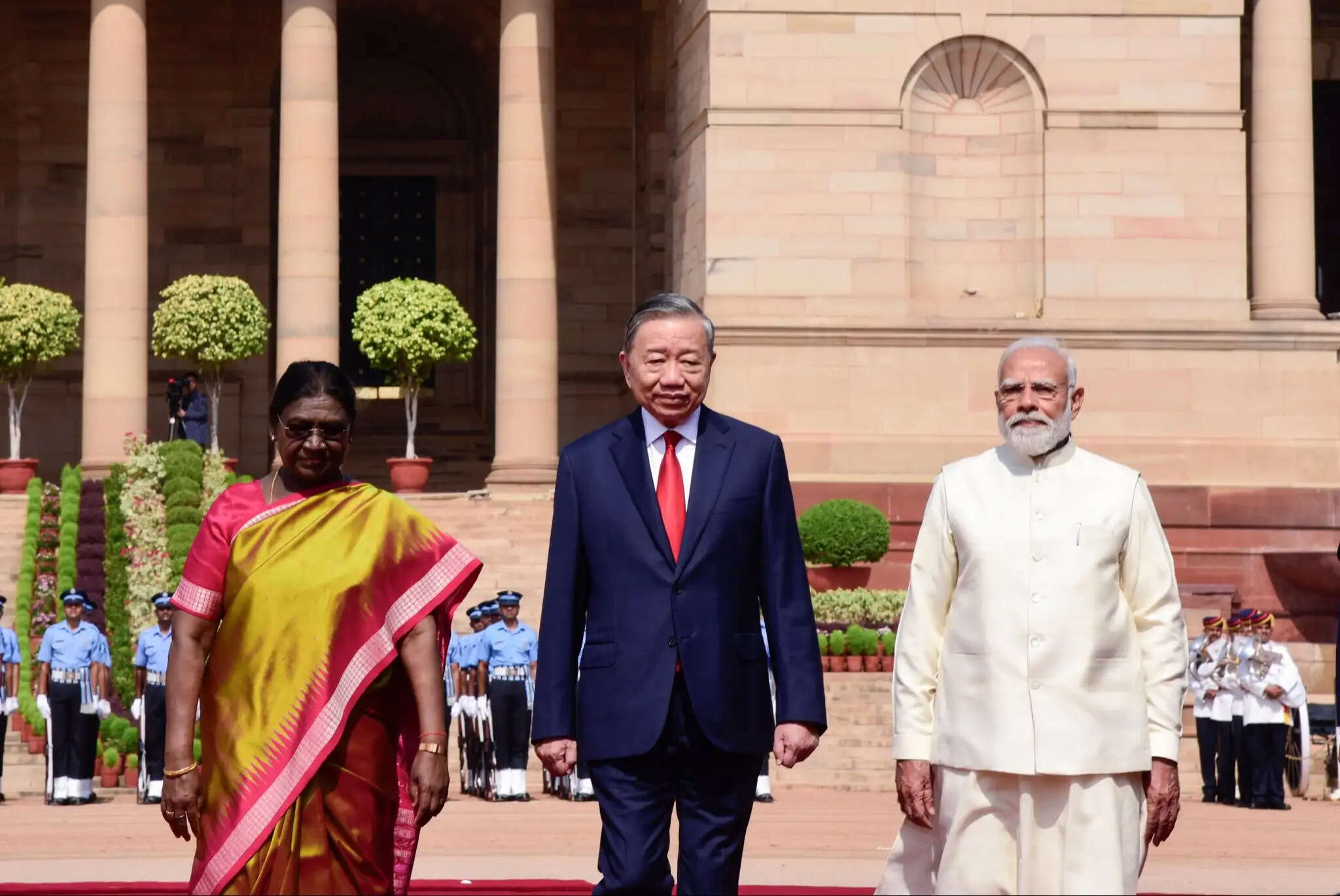वियतनाम के राष्ट्रपति का औपचारिक स्वागत, प्रधानमंत्री मोदी से द्विपक्षीय वार्ता