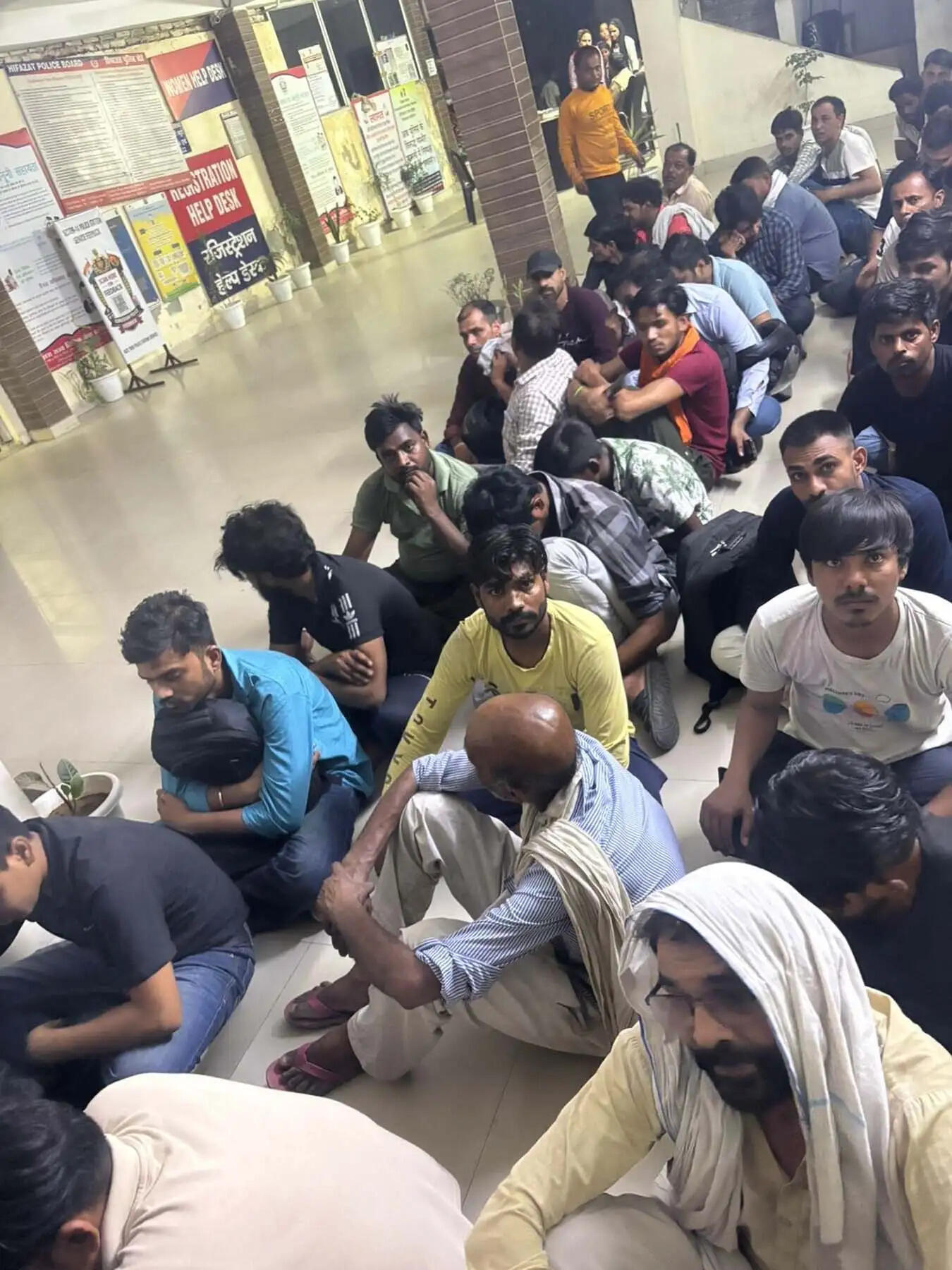 गुरुग्राम पुलिस ने सार्वजनिक स्थानों पर शराब पी रहे 309 लोग हिरासत में लिए