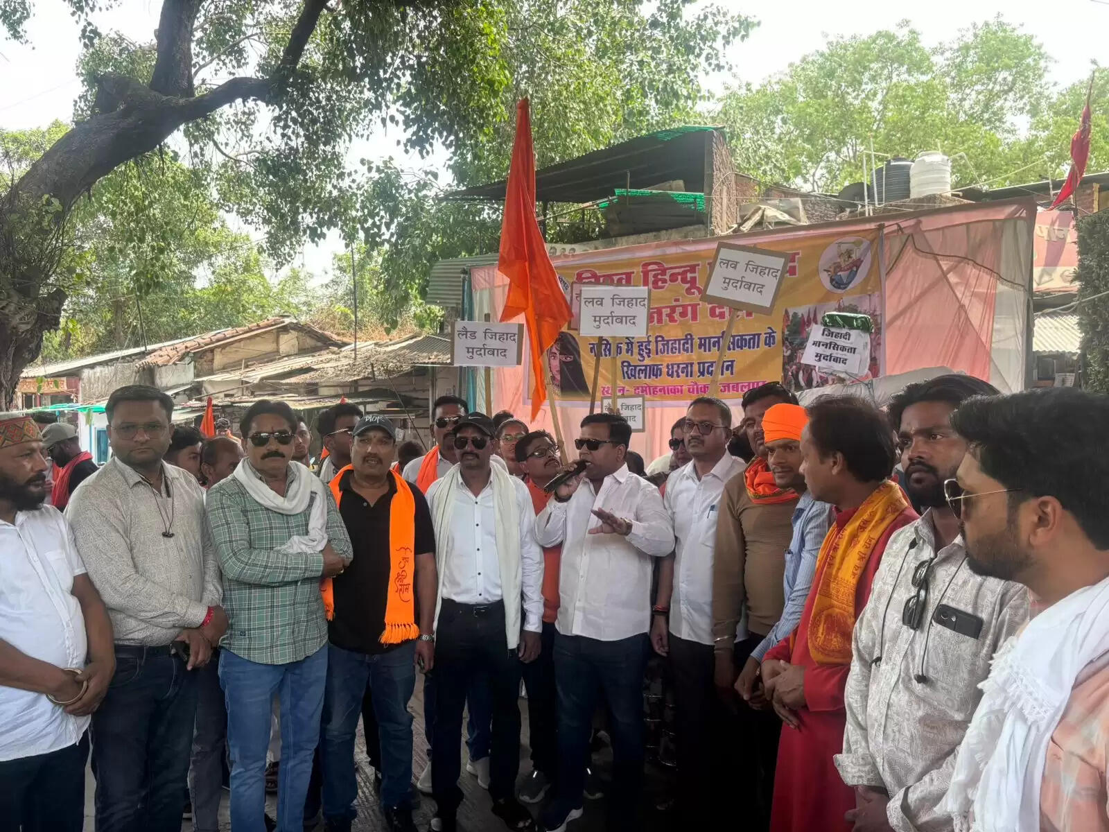 जबलपुरः बजरंग दल ने सनातनी मुद्दों को लेकर किया जमकर प्रदर्शन