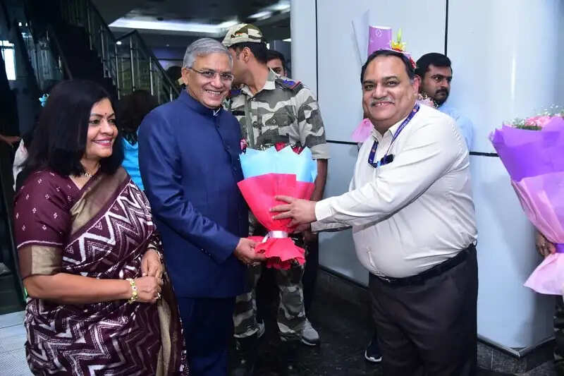 दो दिवसीय दौरे पर मध्य प्रदेश पहुंचे मुख्य निर्वाचन आयुक्त ज्ञानेश कुमार