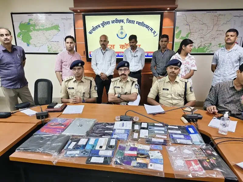 ग्वालियर पुलिस ने करोड़ों रुपये के साइबर फ्रॉड नेटवर्क का किया पर्दाफाश, पांच गिरफ्तार