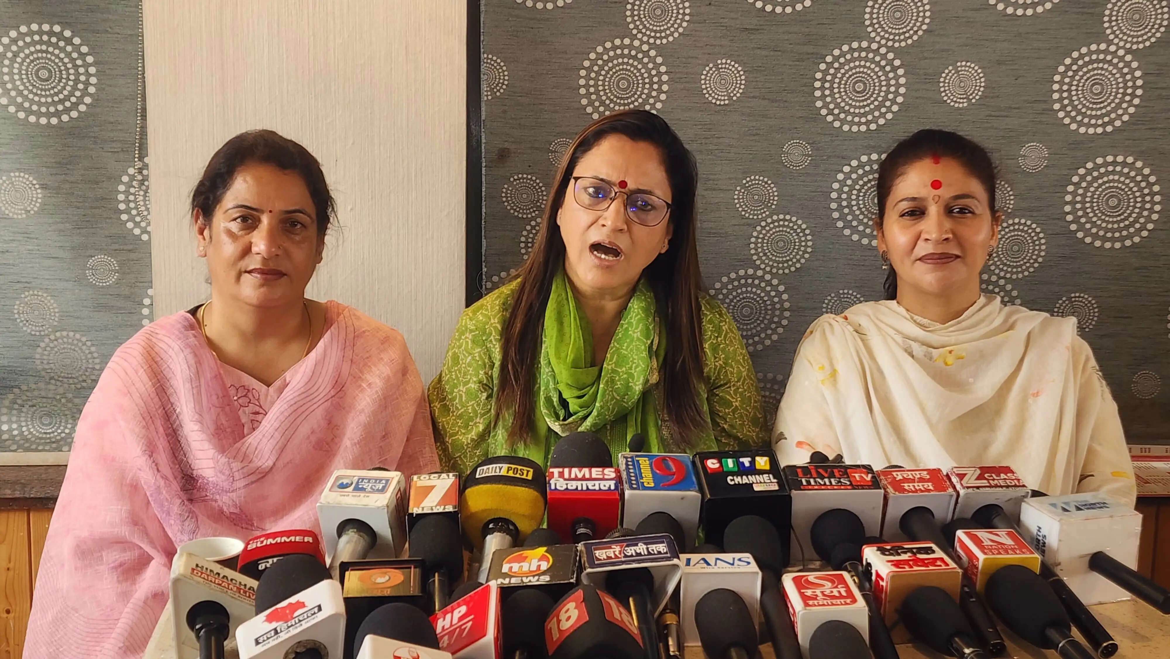 कांग्रेस ने महिला आरक्षण पर किया विश्वासघात, लोकतंत्र के लिए काला दिन : डेज़ी ठाकुर