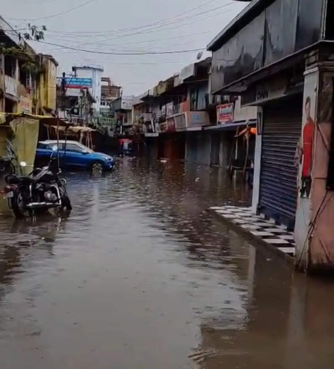 दस मिनट की बारिश ने खोली छपरा नगर निगम की पोल