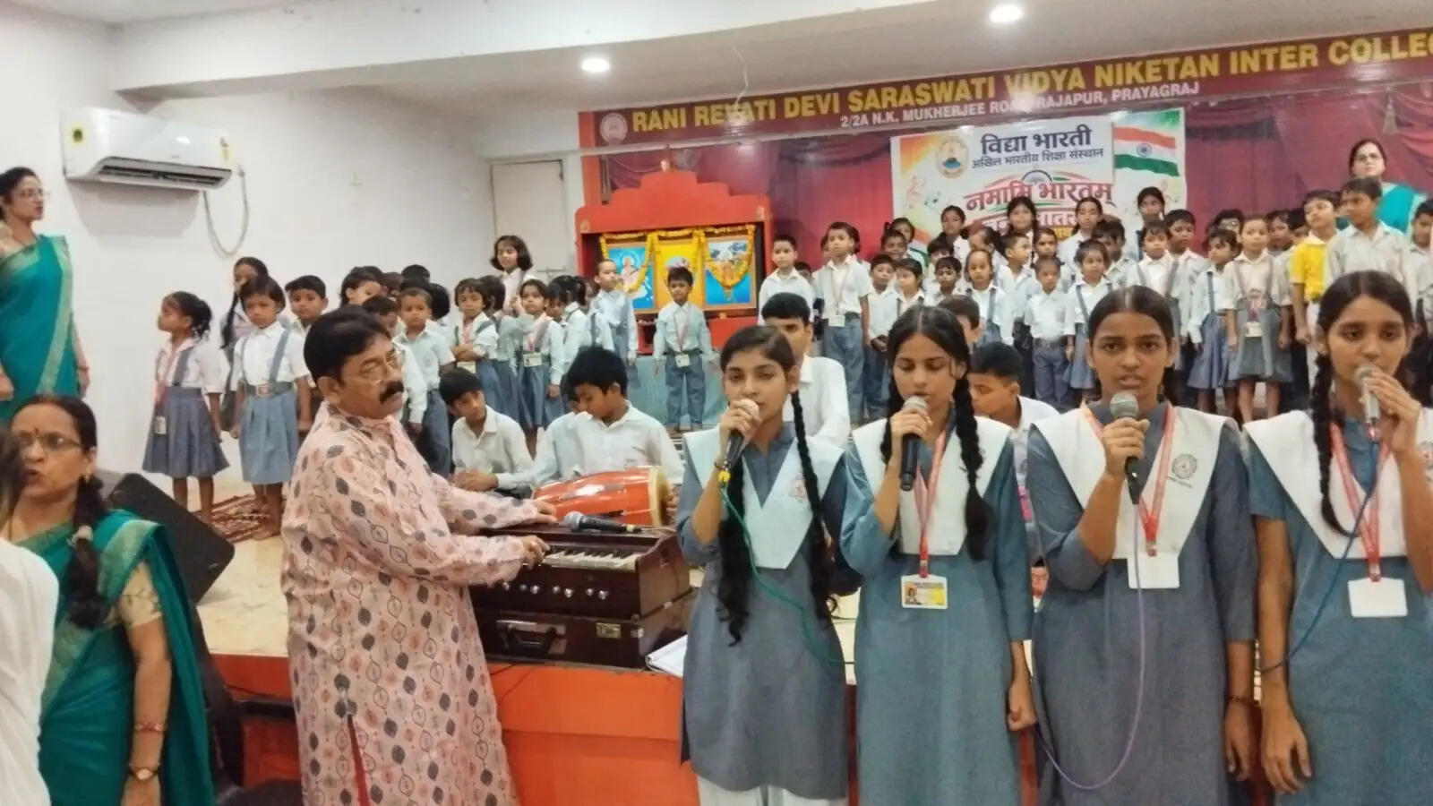 वंदे मातरम राष्ट्रीय चेतना और सेवा-समर्पण का भाव जगाने वाला गीत : डॉ. अंबरीश शर्मा