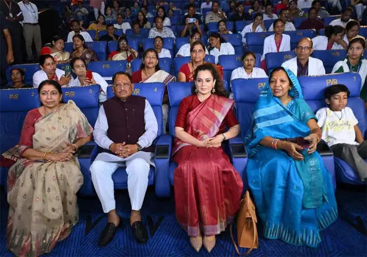 26/11 के अनसुने नायकों को सलाम : सेवा, साहस और समर्पण की कहानी है ‘भारत भाग्य विधाता’ : मुख्यमंत्री साय