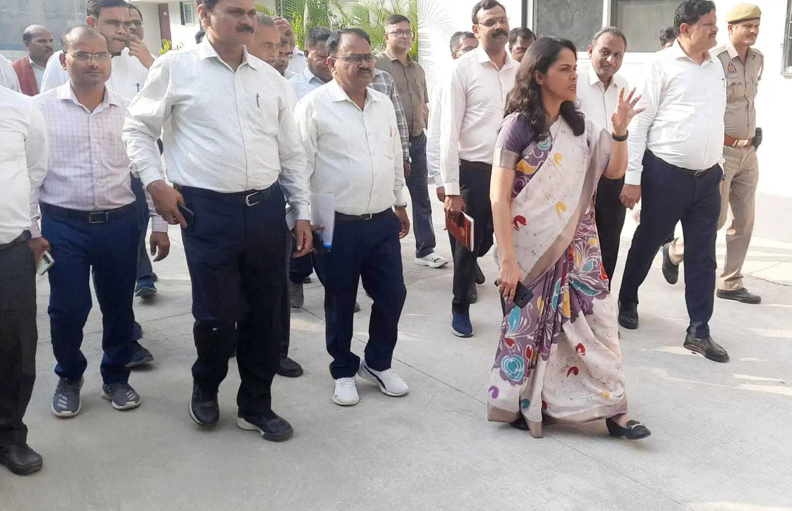 गोरखपुर की खाद्य एवं औषधि लैब अन्य मंडलों की तुलना में बेहतर : सचिव रोशन जैकब