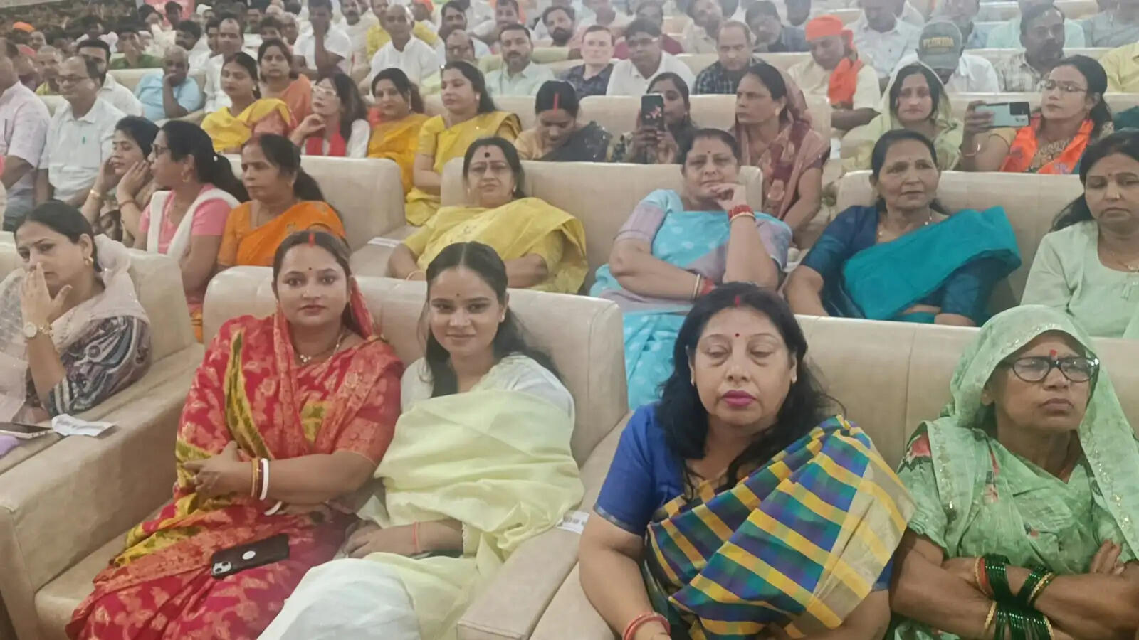 गोरखपुर में निकली सेवा ज्योति यात्रा, कार्यकर्ताओं ने दोहराया विकसित भारत का संकल्प