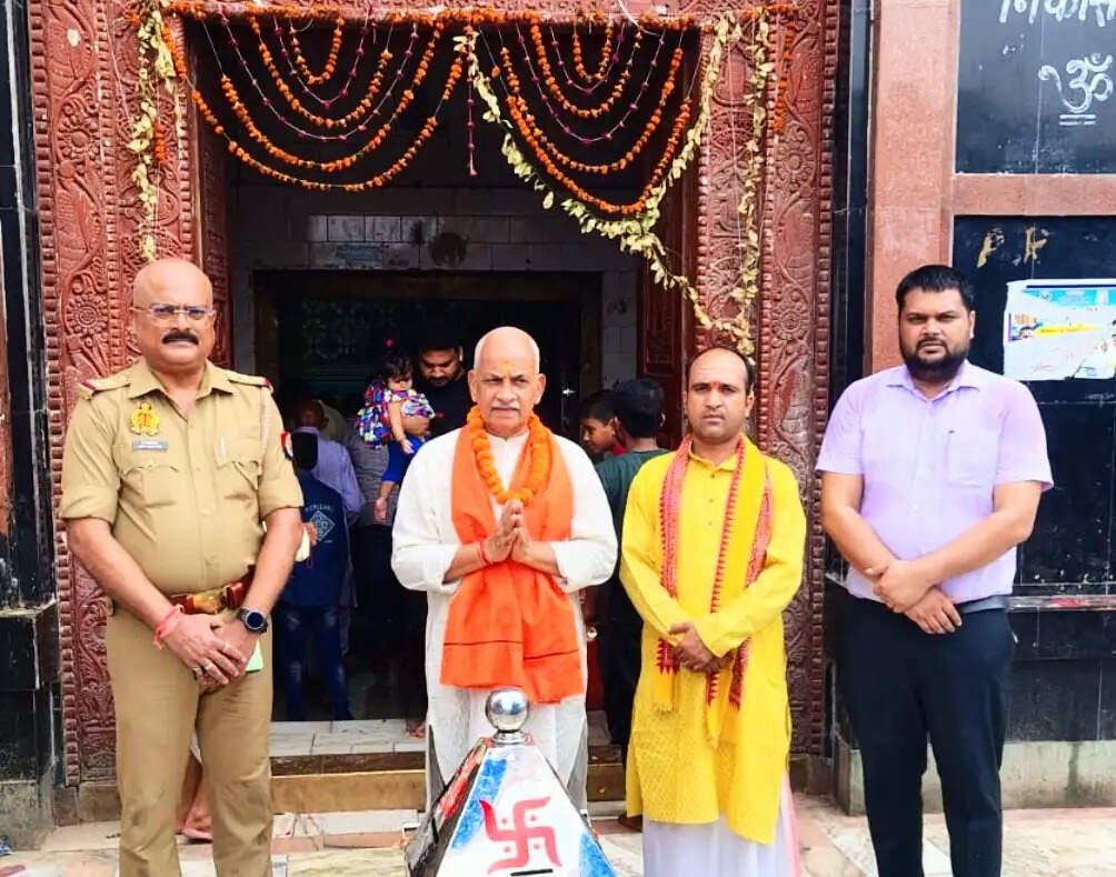 बाराबंकी में विरासत और विकास की यात्रा निरंतर प्रगति पर : डाॅ. दिलीप अग्निहोत्री
