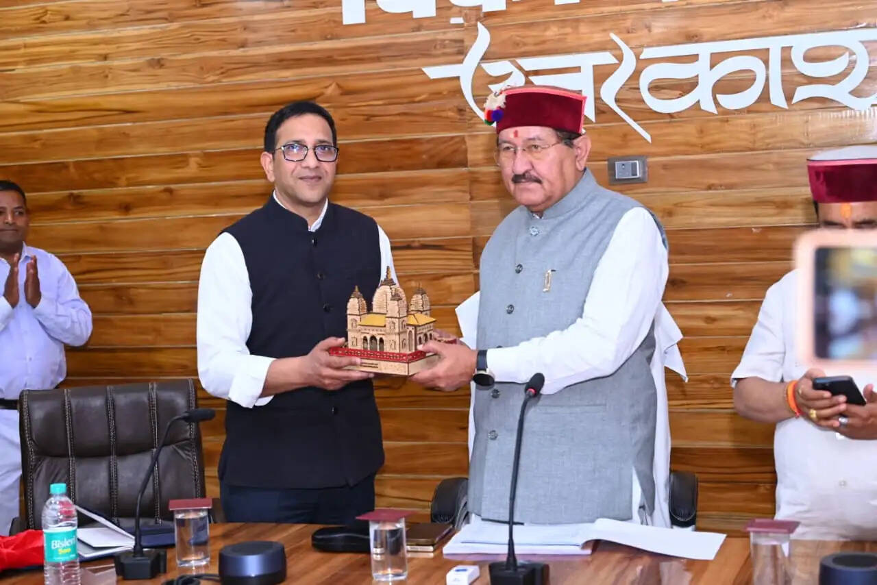 गांव, गरीब और युवाओं का विकास सरकार की प्राथमिकता: भरत