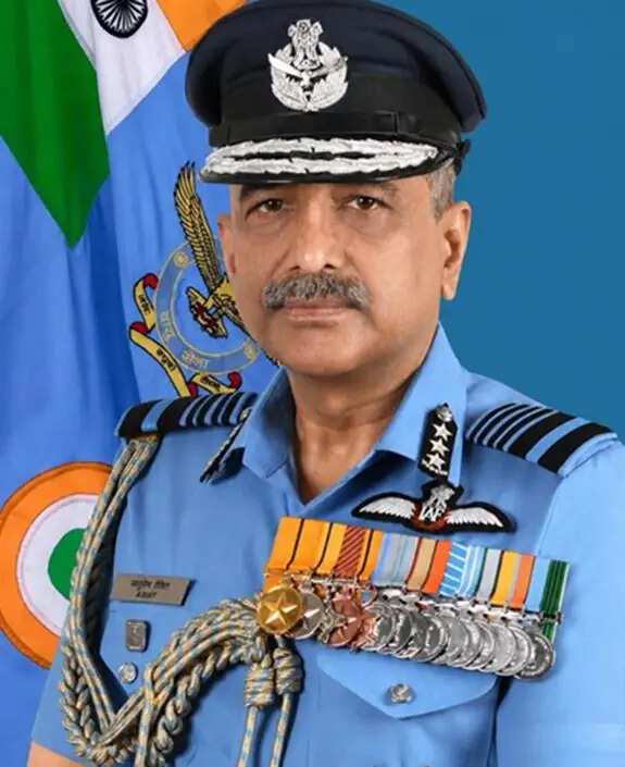 एयर मार्शल आशुतोष दीक्षित ने वायुसेना के उप प्रमुख के रूप में कार्यभार संभाला