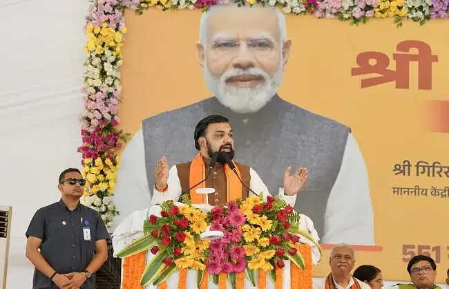 मुख्यमंत्री ने 551 आदर्श विद्यालयों का किया उद्घाटन, शिक्षा सुधारों के साथ कई विकास परियोजनाओं की घोषणा