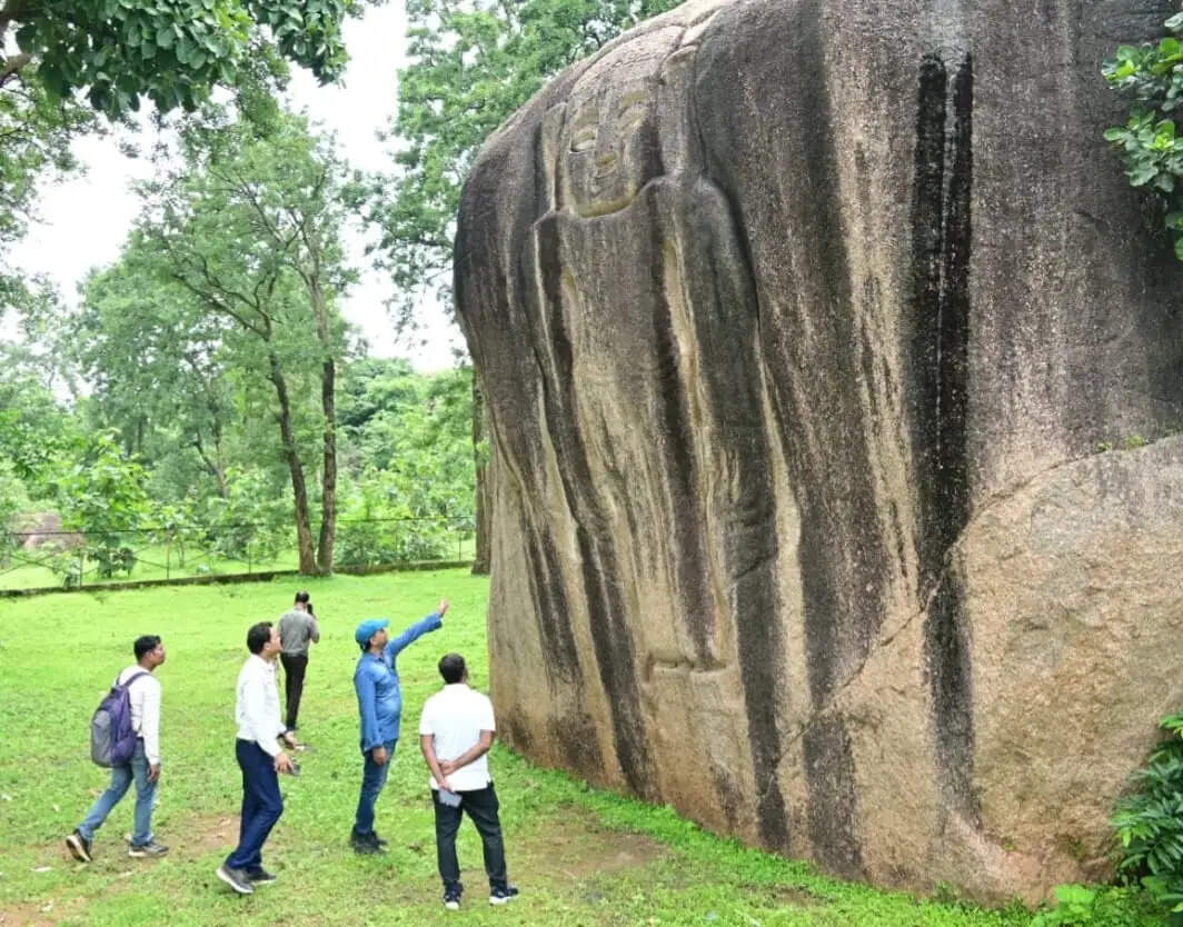 धनपुर की पुरातात्विक धरोहरों को मिलेगा संरक्षण और संवर्धन का नया आधार