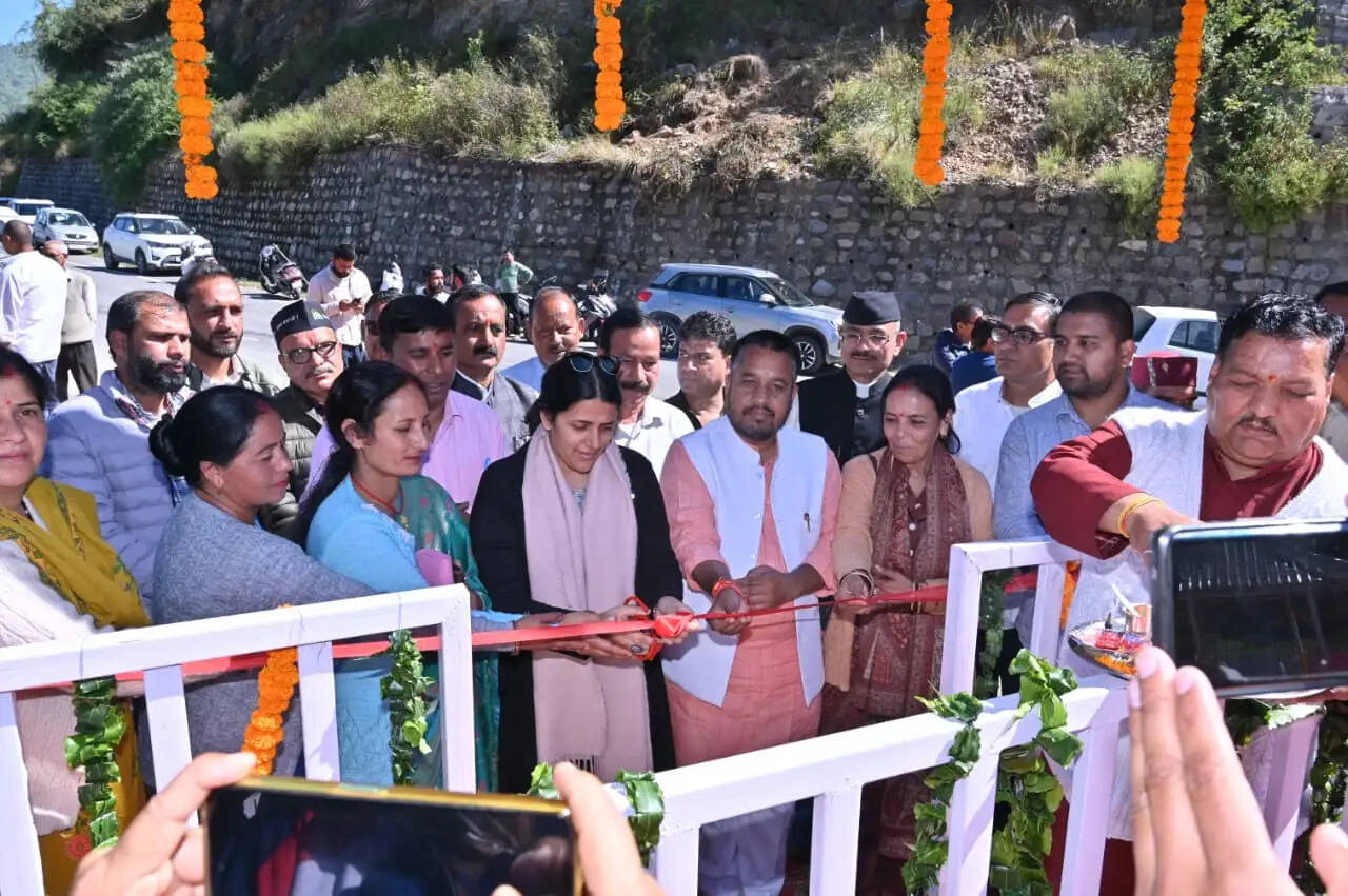 टिहरी जिले के समग्र विकास को जिला जिला पंचायत प्रतिबद्धः इशिता