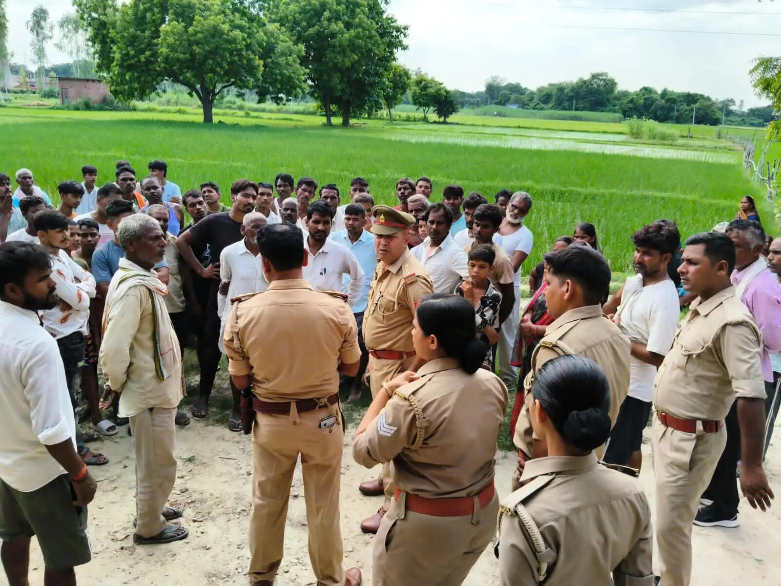 यूपी के सुलतानपुर में घरेलू विवाद में महिला ने की आत्महत्या
