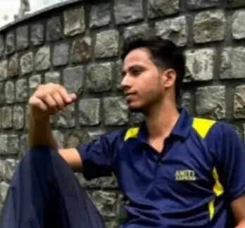 छात्र की गड्ढे मे डूबकर हुई मौत का मामला: तीन डॉक्टरों के पैनल से करवाया गया पोस्टमार्टम, मां ने जताई हत्या के आशंका