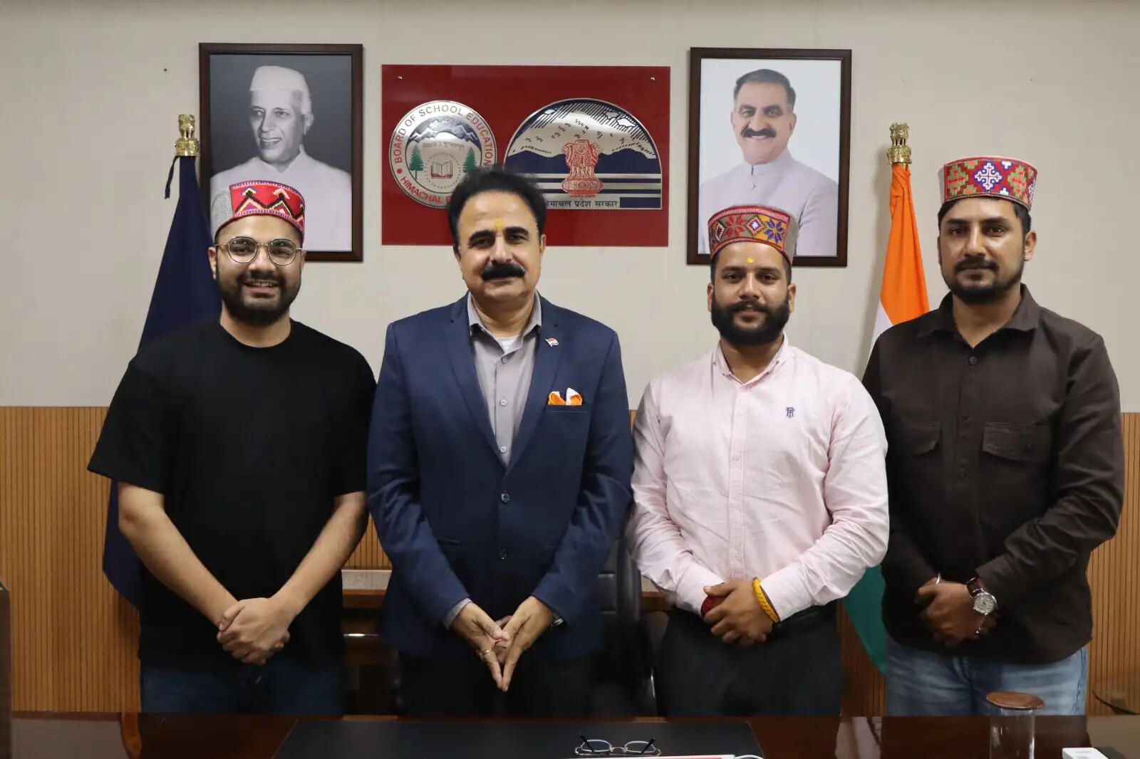 बोर्ड अध्यक्ष ने शिक्षा सुधारों को लेकर विषय विशेषज्ञों के साथ किया विचार-विमर्श