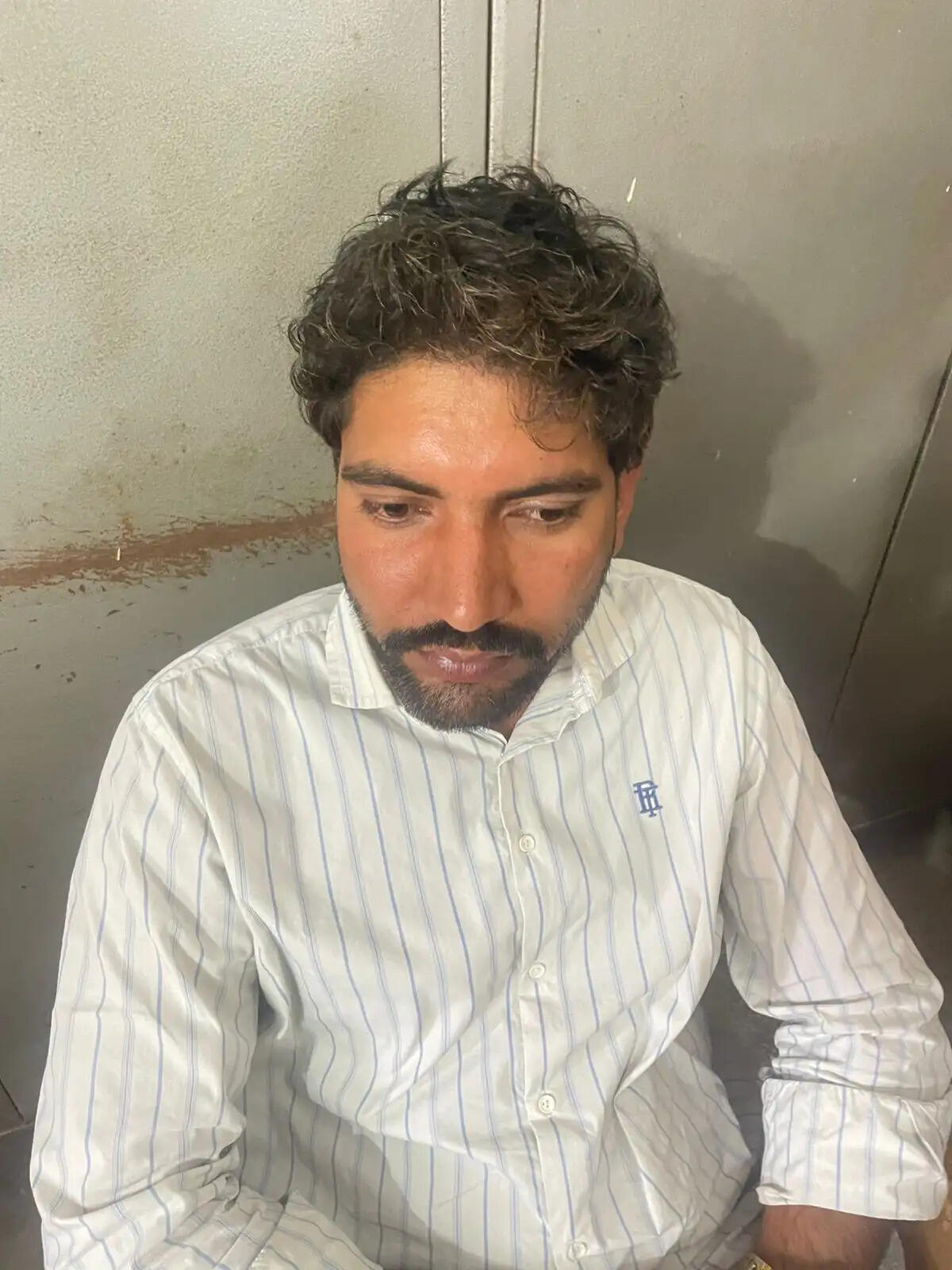 वीसीआर नहीं भरने की एवज में 25 हजार रुपये रिश्वत की लेते जेवीवीएनएल कर्मी गिरफ्तार