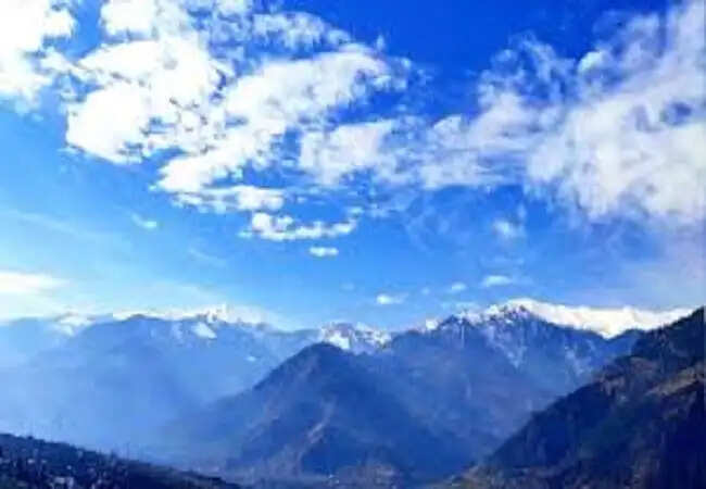 उत्तराखंड में कहीं हल्की बारिश-बर्फबारी के आसार, दून में बादल छाए रहने की संभावना