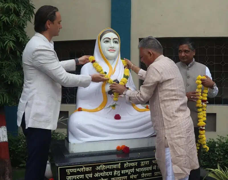 नई शिक्षा नीति में आध्यात्म और विज्ञान का अद्भूत समन्वय, यह हमें बना रही आत्मनिर्भरः मंत्री परमार