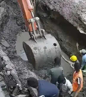 अलीगढ़ हादसे में मजदूर की मौत पर तीन सदस्यीय जांच समिति गठित