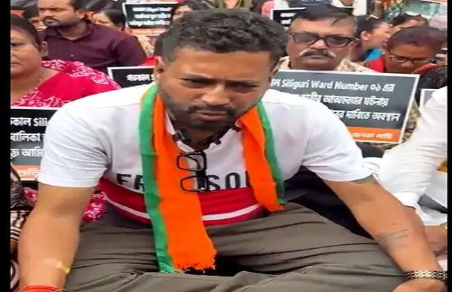 किशोरी मौत पर बवाल, आरोपित की गिरफ्तारी तक भाजपा उम्मीदवार ने रोका प्रचार