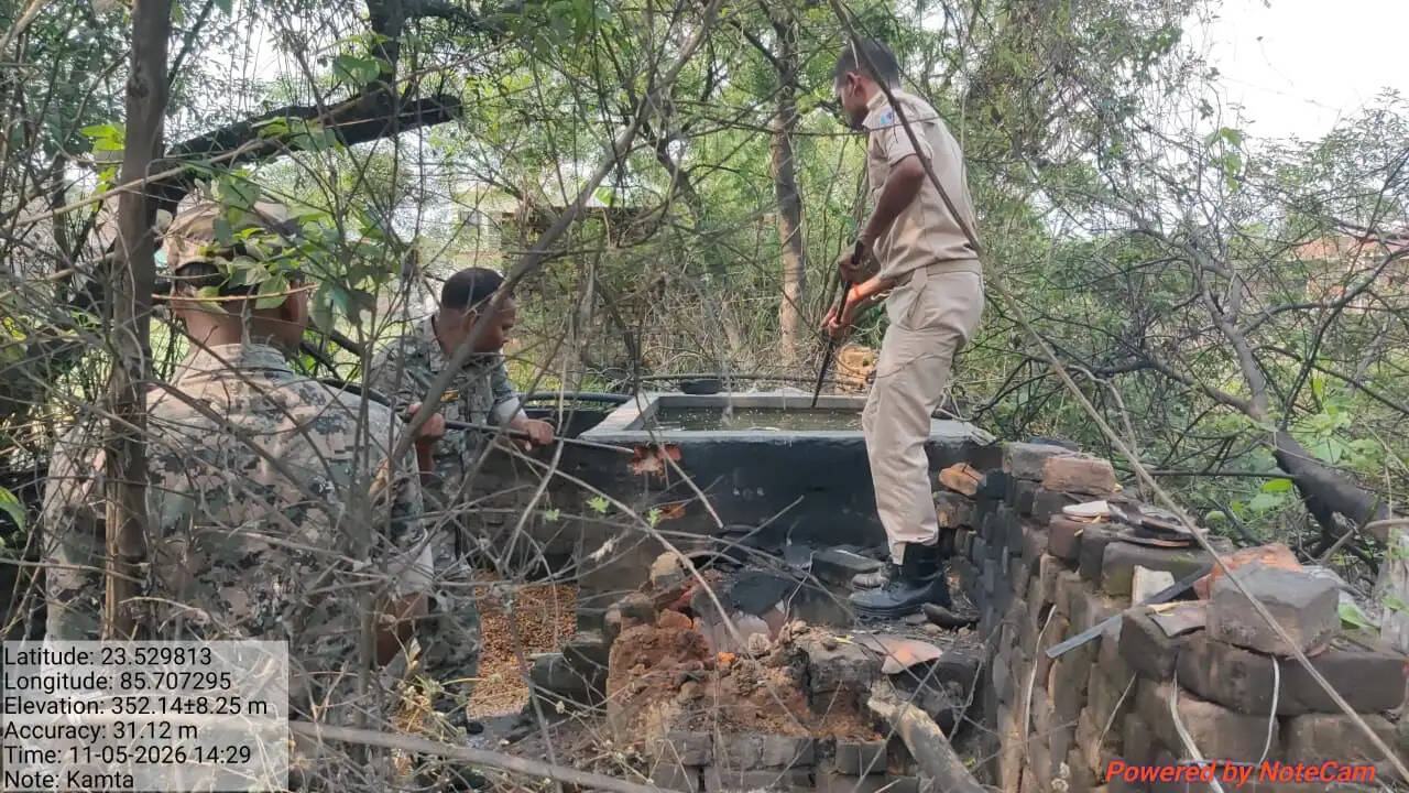 उत्पाद विभाग ने किया 200 लीटर अवैध महुआ शराब बरामद, भट्टियां ध्वस्त